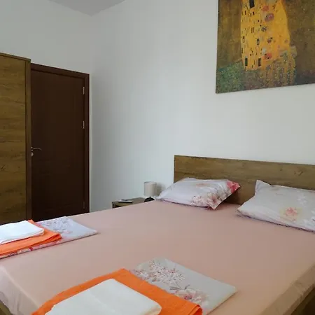 Apartment Charming In The Heart Of The Town